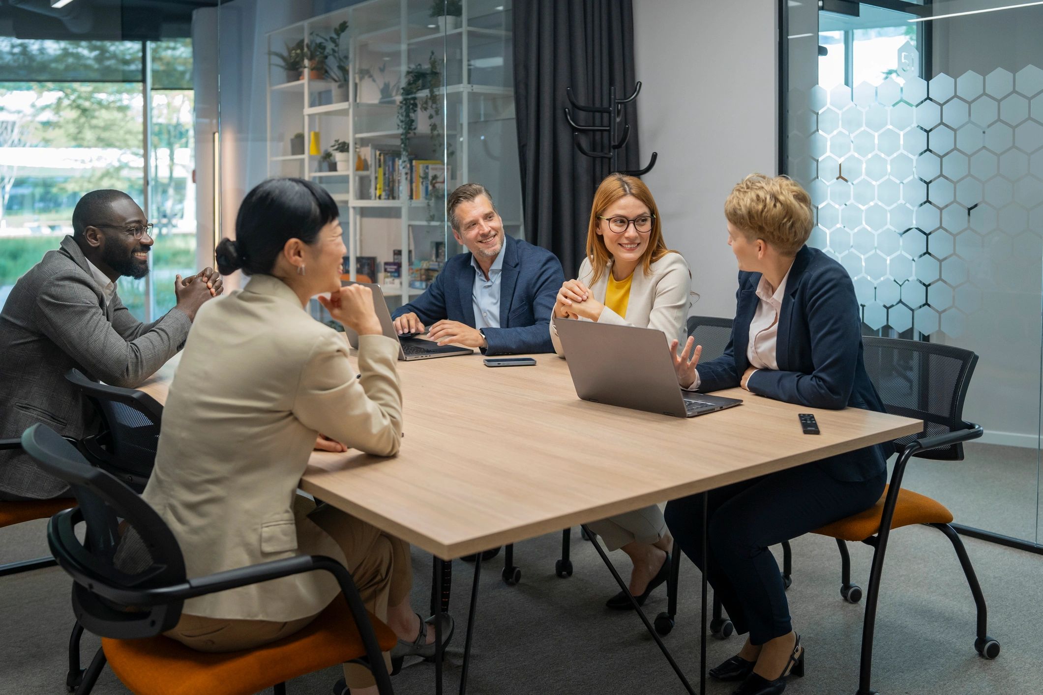 modern HR consulting team office